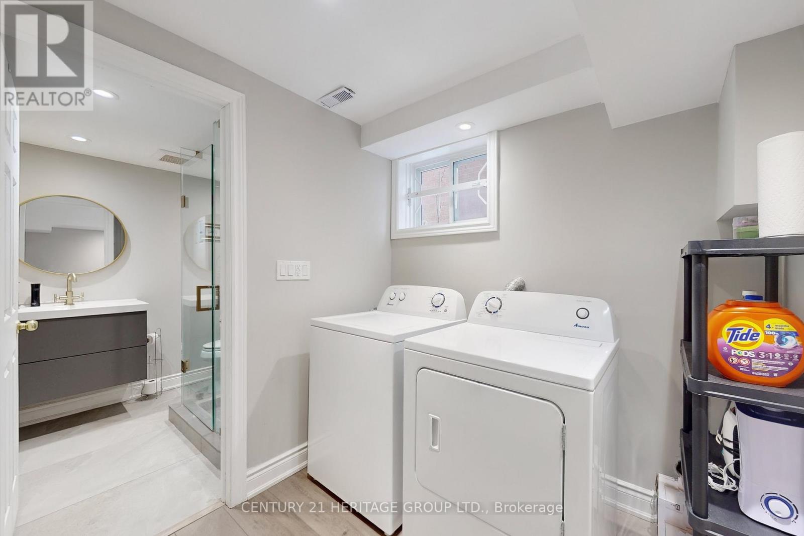 335 Fern Avenue, Richmond Hill, Ontario  L4C 8P6 - Photo 44 - N12699734