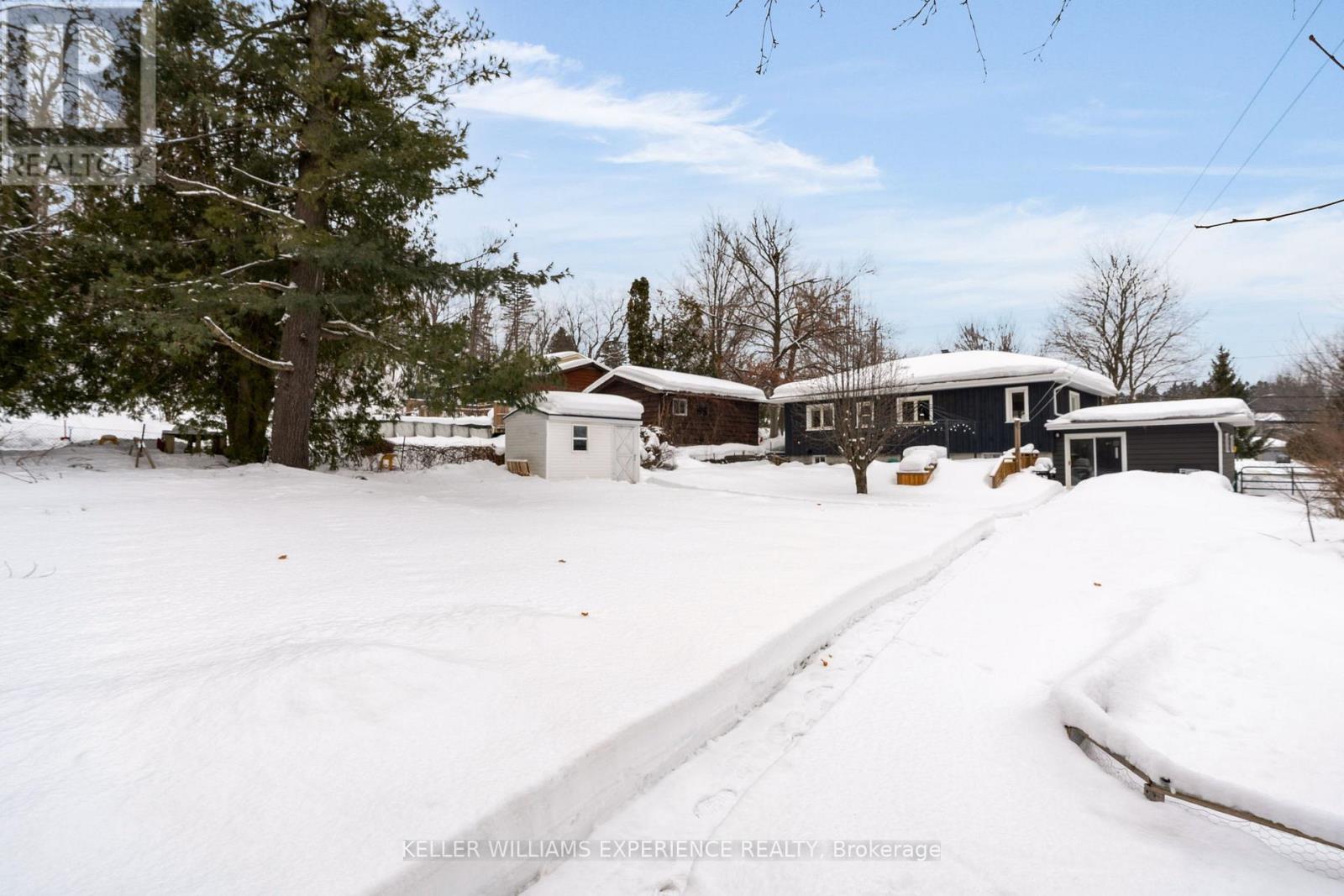 51 Fittons Road E, Orillia, Ontario  L3V 2J2 - Photo 16 - S12699616