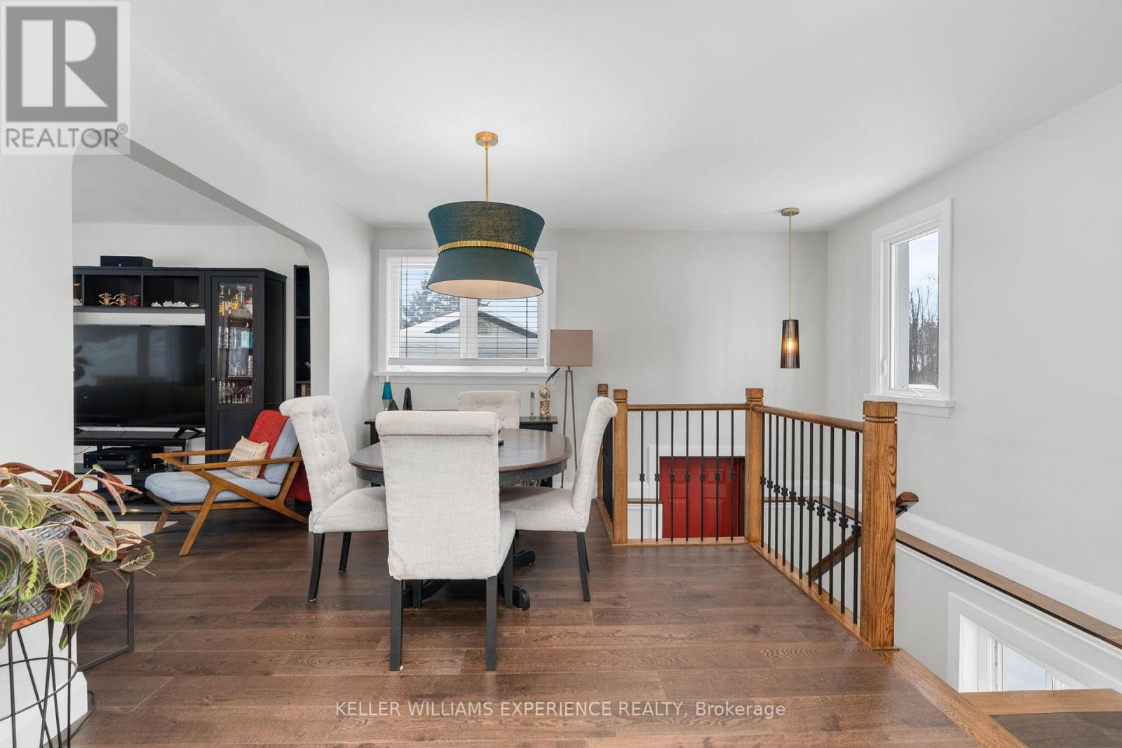 51 Fittons Road E, Orillia, Ontario  L3V 2J2 - Photo 5 - S12699616