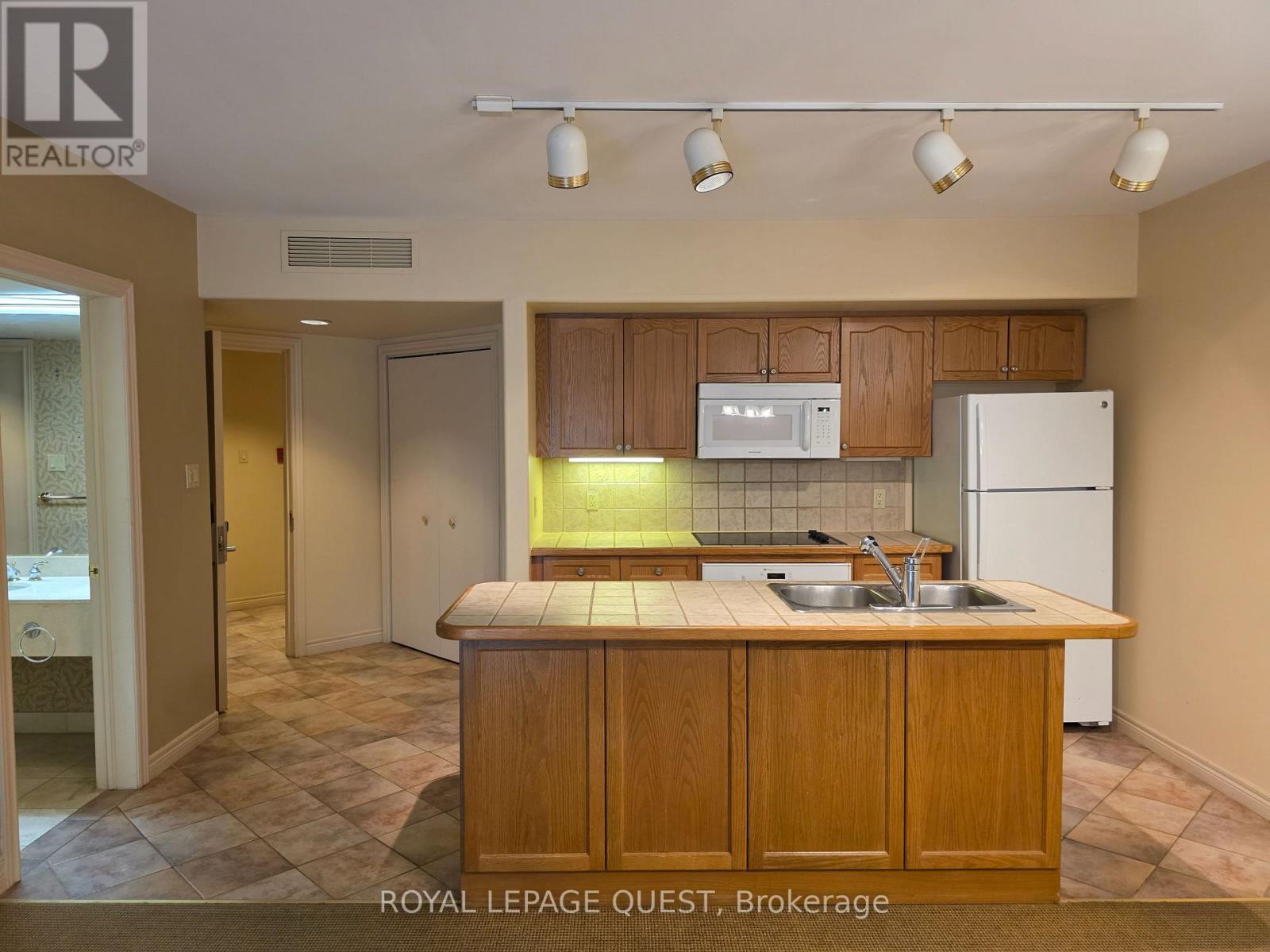 2316 - 90 Highland Drive, Oro-Medonte, Ontario  L0L 2L0 - Photo 5 - S12699676