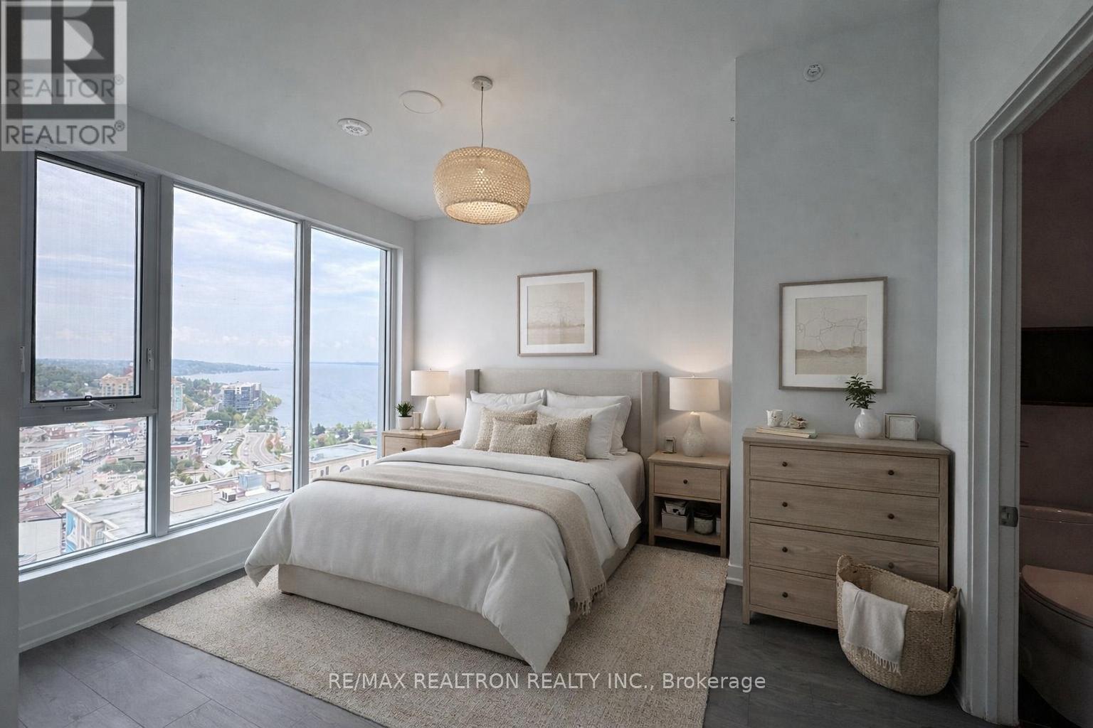 2506 - 39 Mary Street, Barrie, Ontario  L4N 1S9 - Photo 3 - S12699688