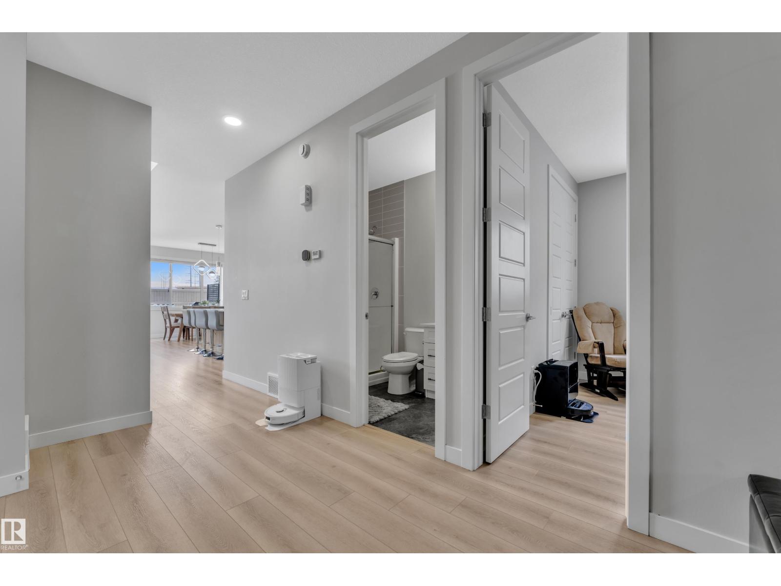 3003 4 St Nw, Edmonton, Alberta  T6T 2V6 - Photo 8 - E4470129