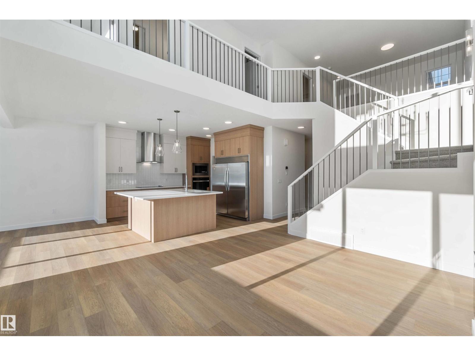 2215 4 Av Sw, Edmonton, Alberta  T6X 3L4 - Photo 16 - E4470133