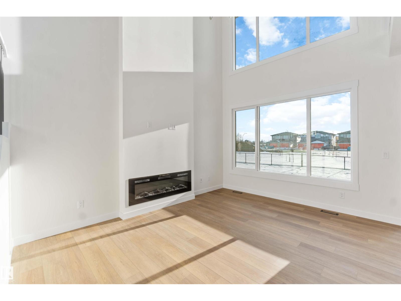 2215 4 Av Sw, Edmonton, Alberta  T6X 3L4 - Photo 20 - E4470133