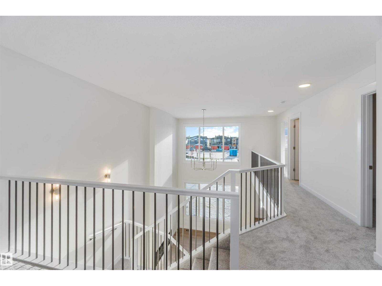 2215 4 Av Sw, Edmonton, Alberta  T6X 3L4 - Photo 22 - E4470133