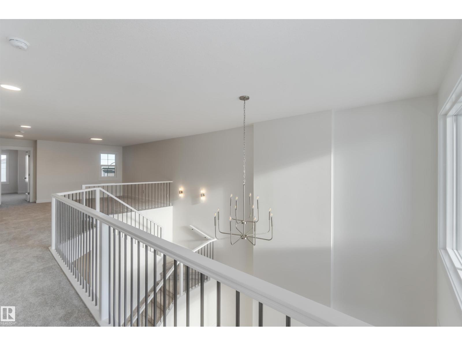 2215 4 Av Sw, Edmonton, Alberta  T6X 3L4 - Photo 23 - E4470133