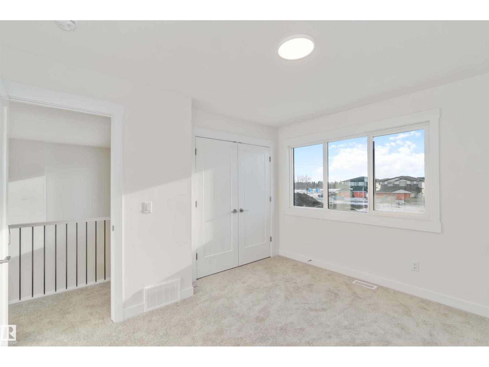 2215 4 Av Sw, Edmonton, Alberta  T6X 3L4 - Photo 28 - E4470133