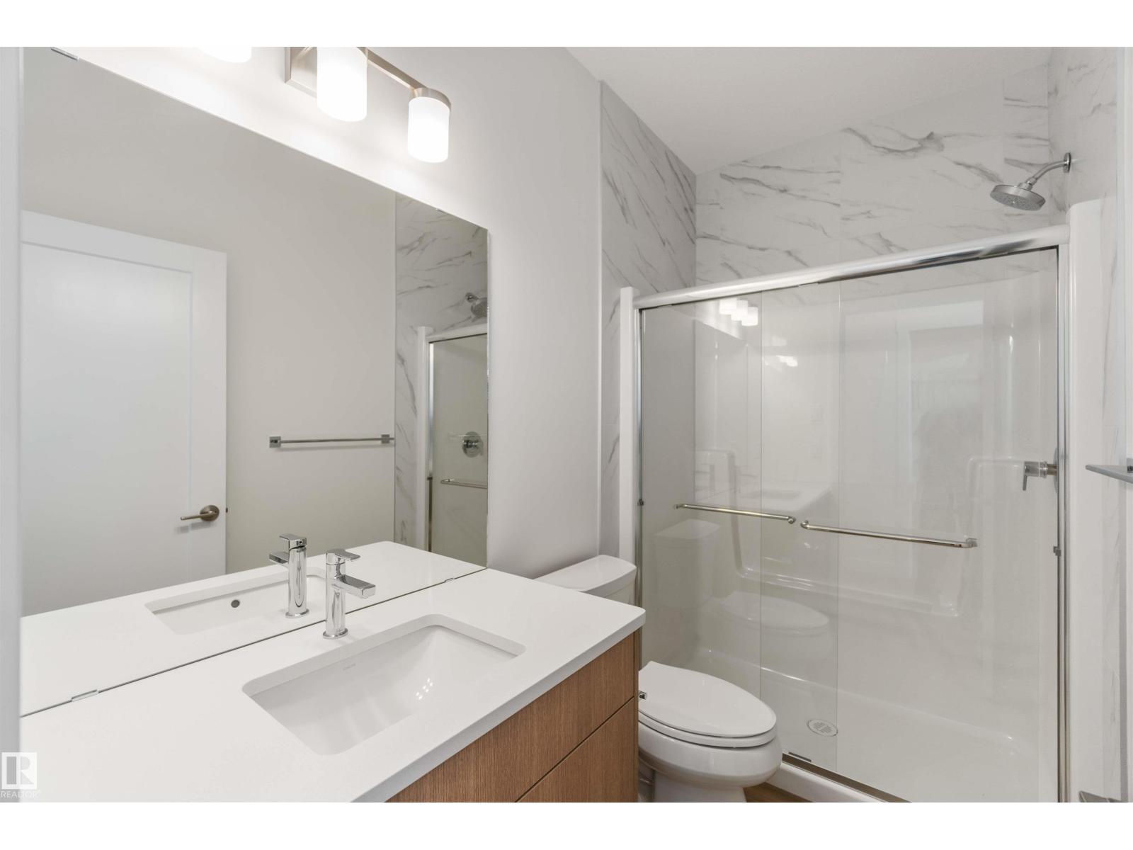 2215 4 Av Sw, Edmonton, Alberta  T6X 3L4 - Photo 6 - E4470133