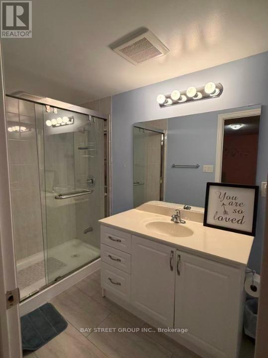 33 Winborne Road, Vaughan (Brownridge), Ontario  L4J 2R8 - Photo 14 - N12632882