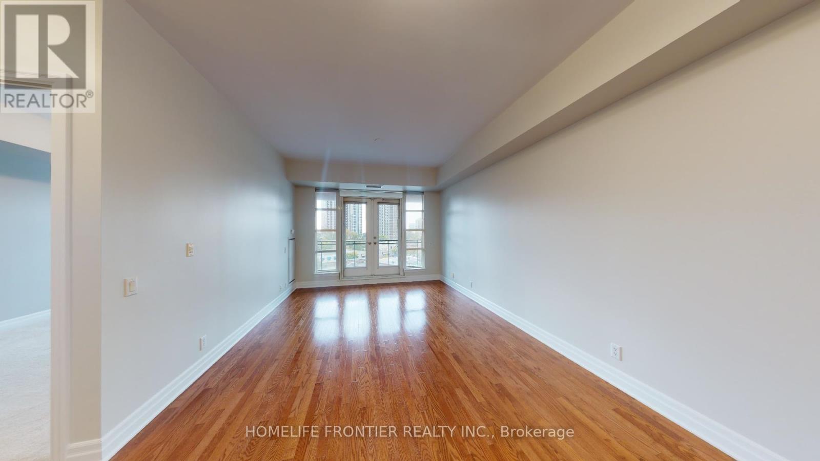 712 - 9 Burnhamthorpe Crescent, Toronto, Ontario  M9A 1G5 - Photo 7 - W12699476