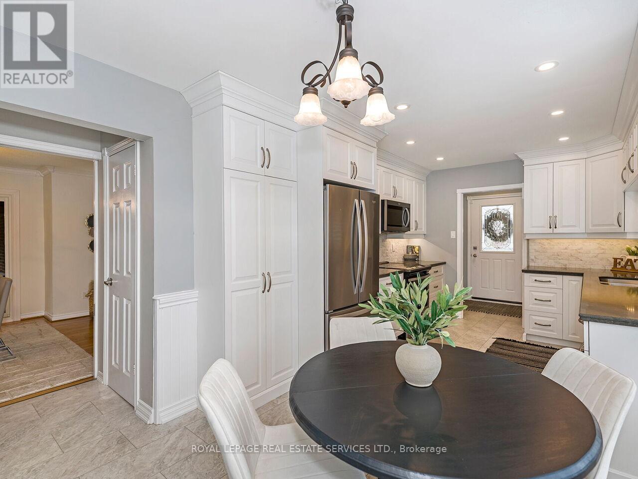 437 Highside Drive, Milton, Ontario  L9T 1W9 - Photo 12 - W12699490