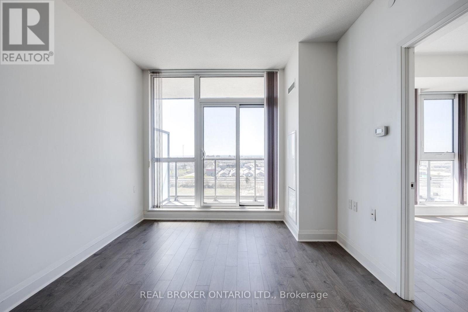 1006 - 15 Zorra Street, Toronto, Ontario  M8Z 0C1 - Photo 2 - W12699518