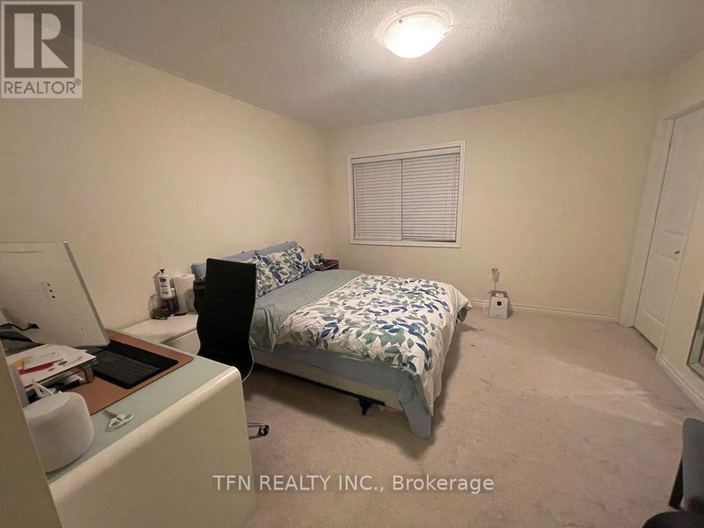 41 Baycliffe Crescent, Brampton, Ontario  L7A 3Z3 - Photo 8 - W12699566