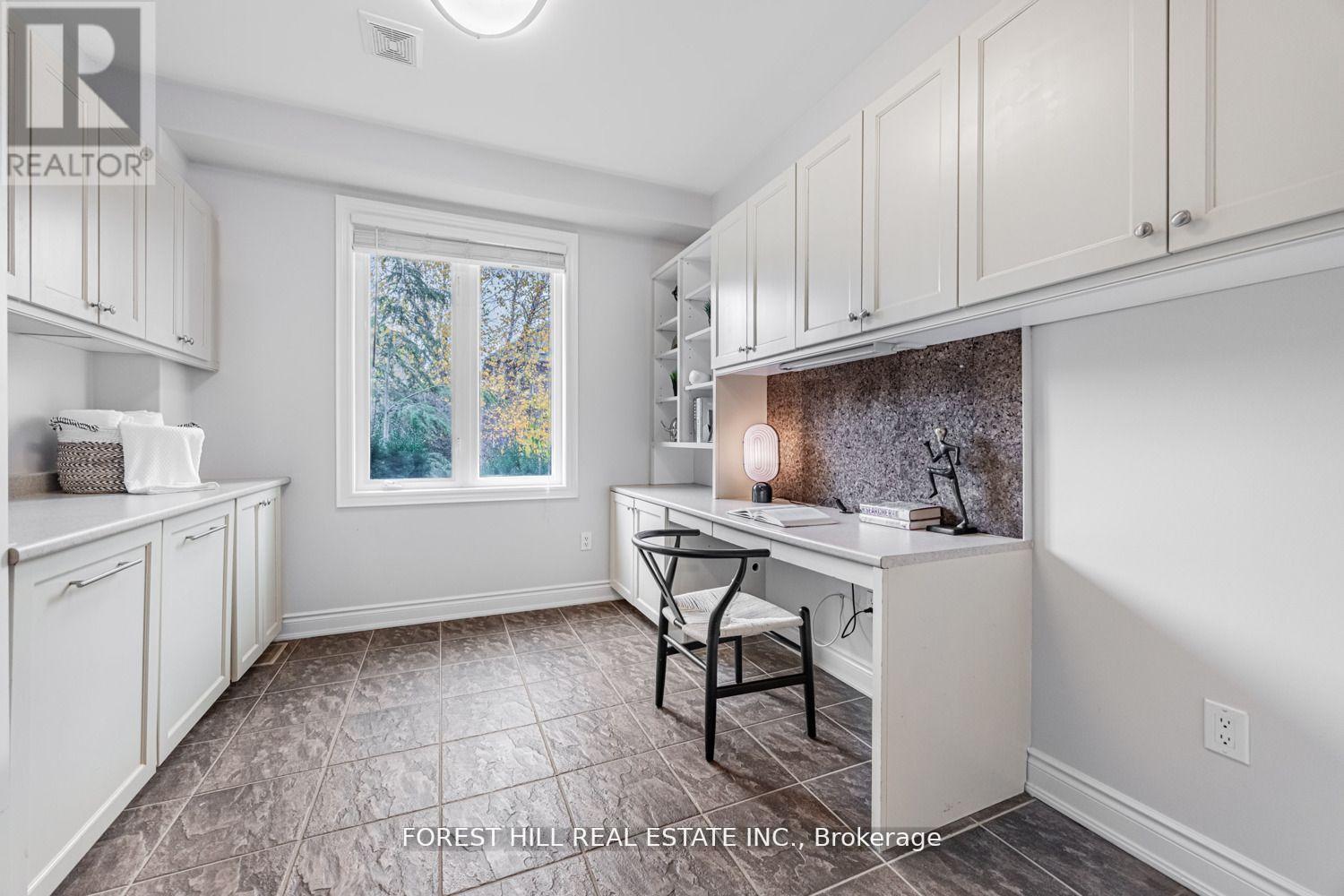 231 Butterfly Lane, Oakville, Ontario  L6L 6V4 - Photo 18 - W12699576