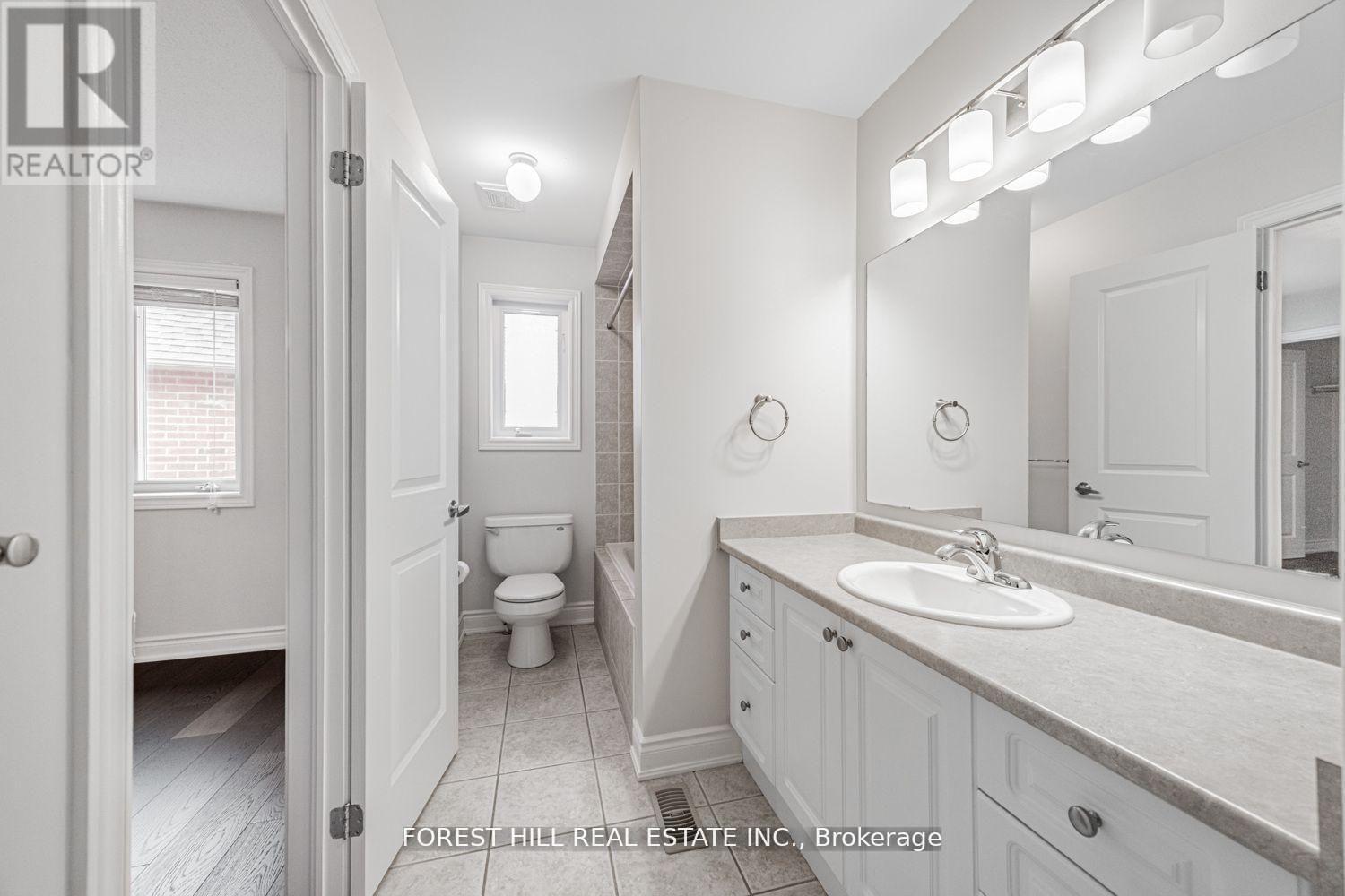 231 Butterfly Lane, Oakville, Ontario  L6L 6V4 - Photo 28 - W12699576