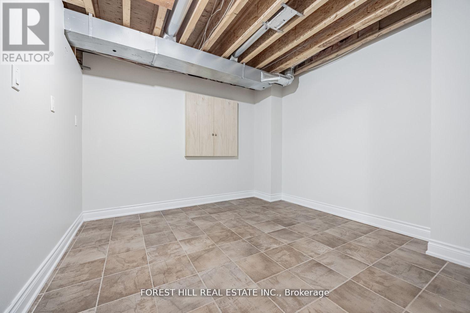 231 Butterfly Lane, Oakville, Ontario  L6L 6V4 - Photo 37 - W12699576