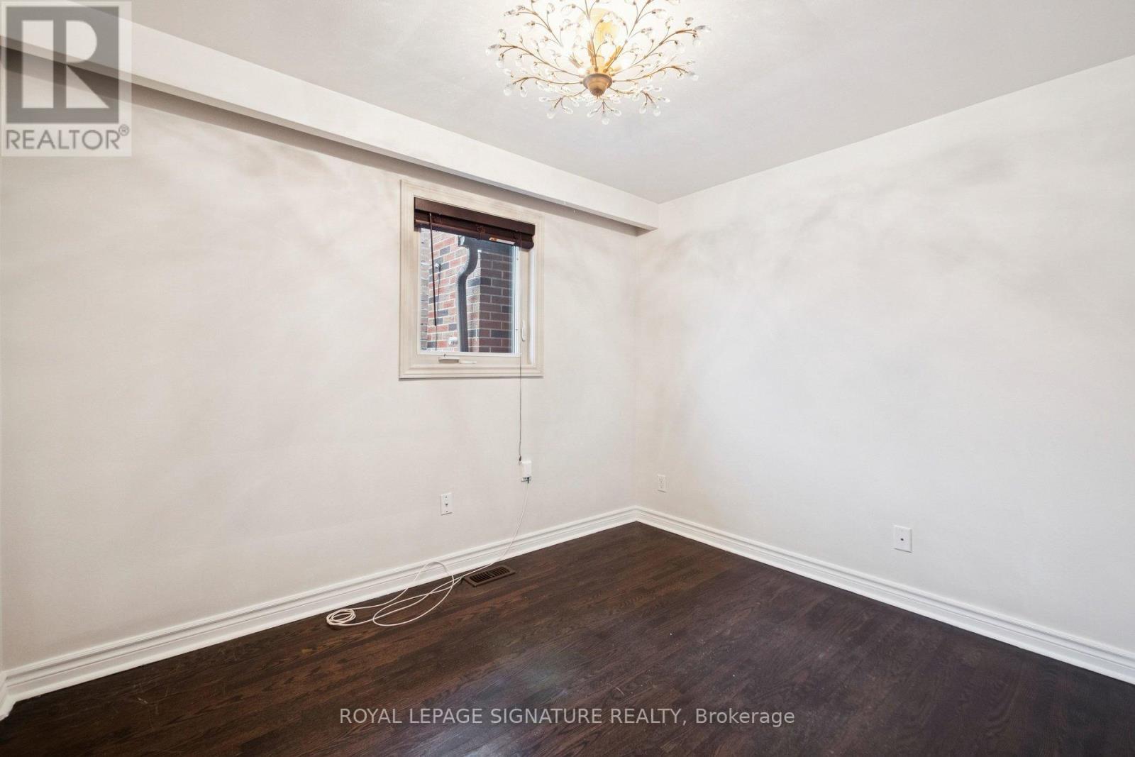 94 Belgravia Avenue, Toronto, Ontario  M6E 2M5 - Photo 14 - W12699604