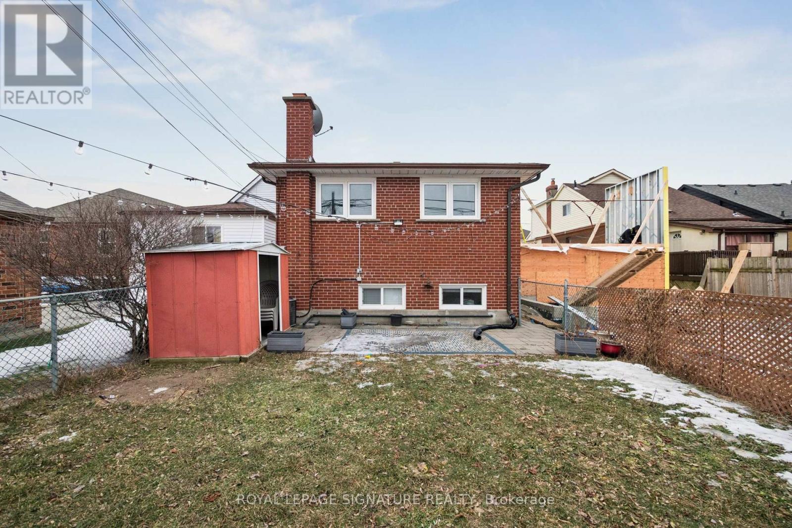 94 Belgravia Avenue, Toronto, Ontario  M6E 2M5 - Photo 19 - W12699604