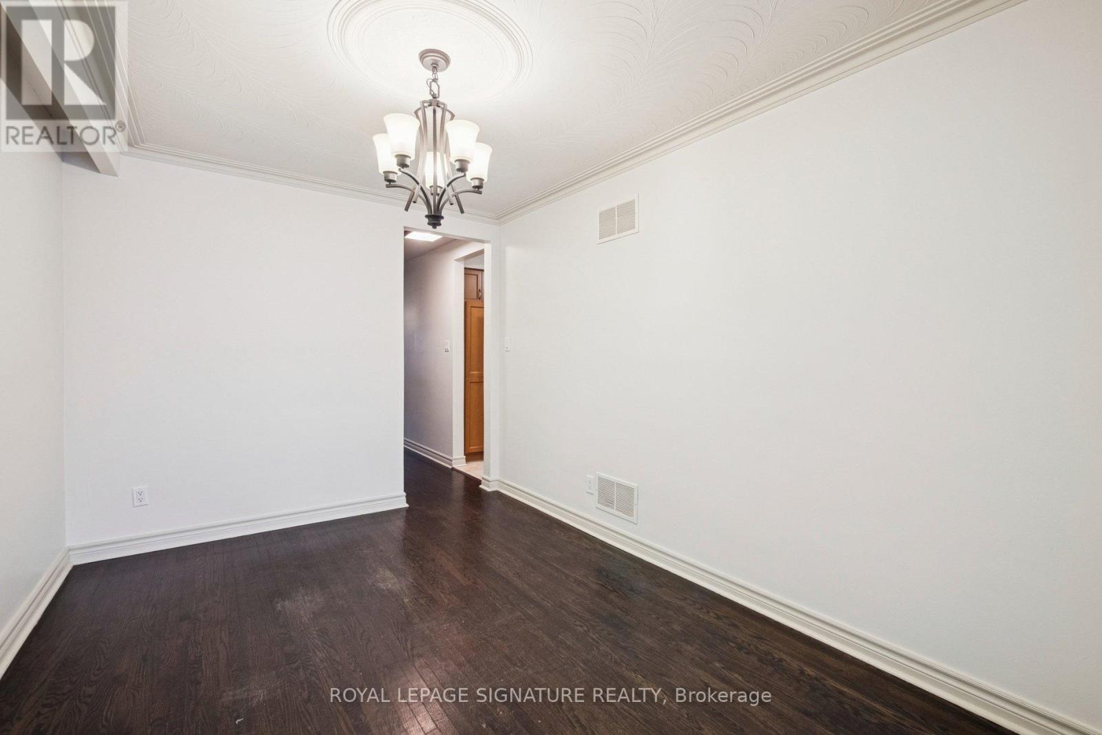 94 Belgravia Avenue, Toronto, Ontario  M6E 2M5 - Photo 6 - W12699604