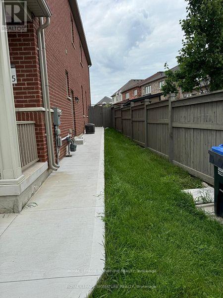 Basement - 22 Temple Manor Road, Brampton, Ontario  L6Y 6C5 - Photo 9 - W12699620
