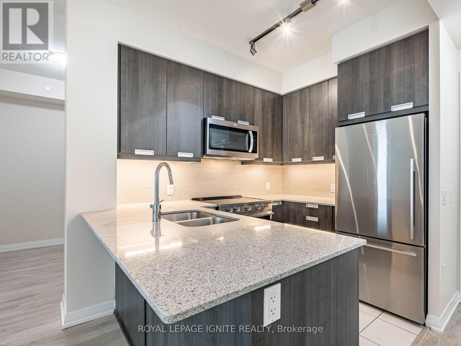 2516 - 35 Watergarden Drive, Mississauga, Ontario  L5R 0G8 - Photo 12 - W12699656