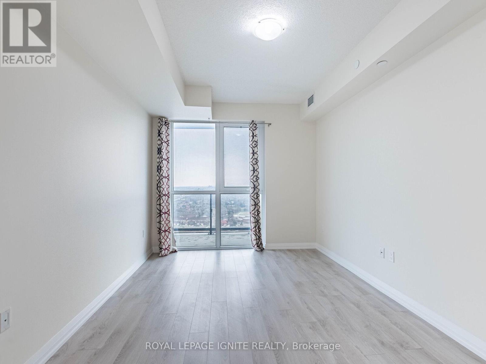 2516 - 35 Watergarden Drive, Mississauga, Ontario  L5R 0G8 - Photo 18 - W12699656