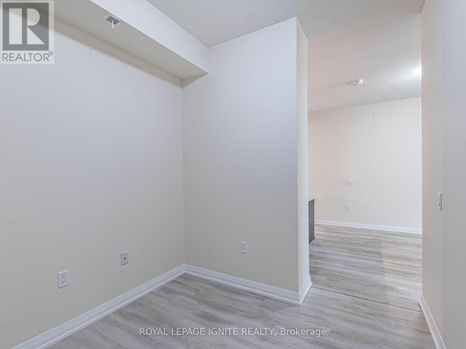 2516 - 35 Watergarden Drive, Mississauga, Ontario  L5R 0G8 - Photo 30 - W12699656