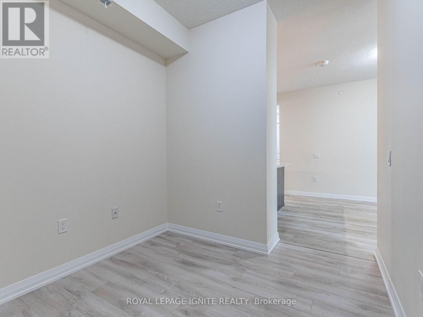 2516 - 35 Watergarden Drive, Mississauga, Ontario  L5R 0G8 - Photo 33 - W12699656