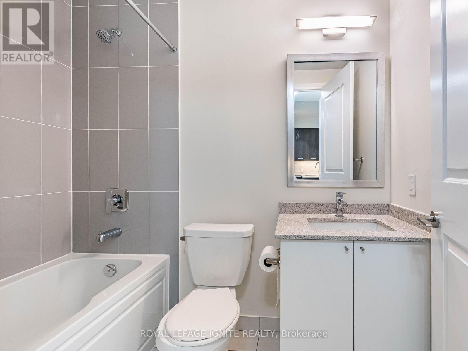 2516 - 35 Watergarden Drive, Mississauga, Ontario  L5R 0G8 - Photo 34 - W12699656