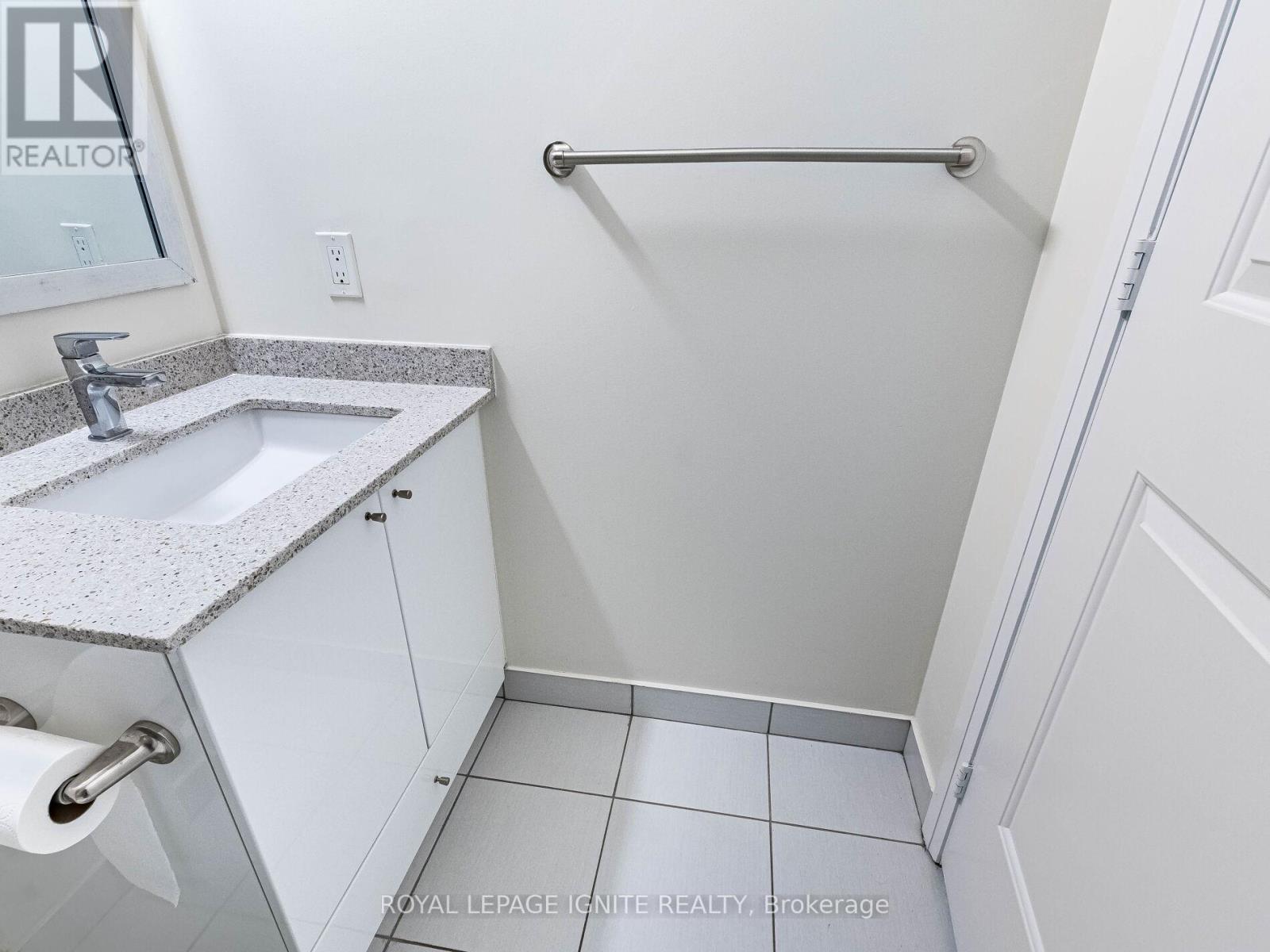 2516 - 35 Watergarden Drive, Mississauga, Ontario  L5R 0G8 - Photo 35 - W12699656