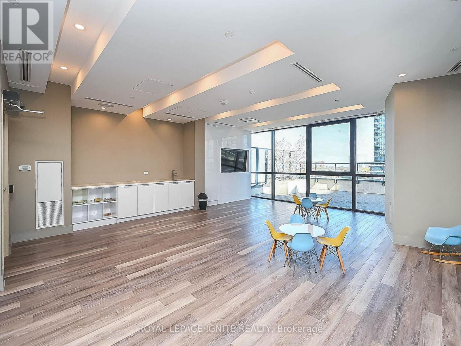 2516 - 35 Watergarden Drive, Mississauga, Ontario  L5R 0G8 - Photo 41 - W12699656