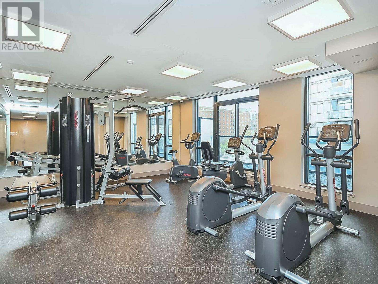 2516 - 35 Watergarden Drive, Mississauga, Ontario  L5R 0G8 - Photo 44 - W12699656