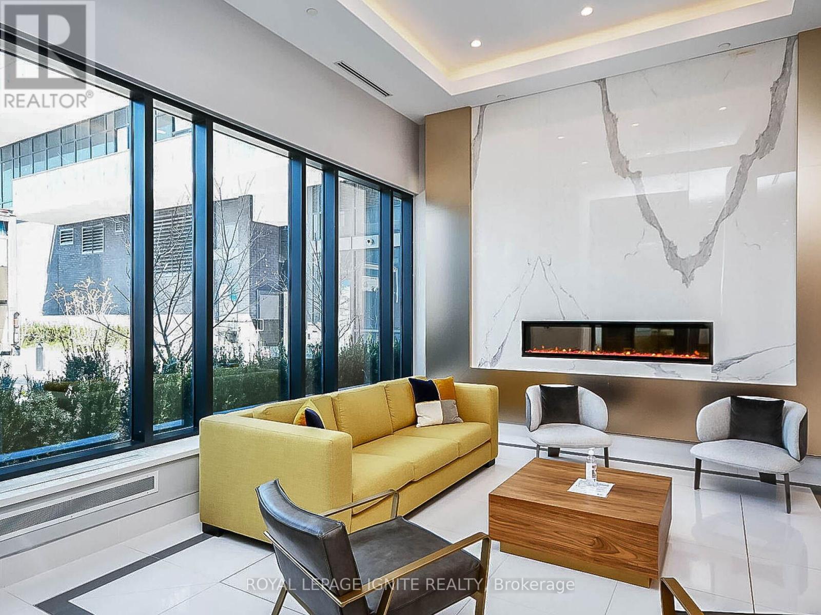 2516 - 35 Watergarden Drive, Mississauga, Ontario  L5R 0G8 - Photo 6 - W12699656