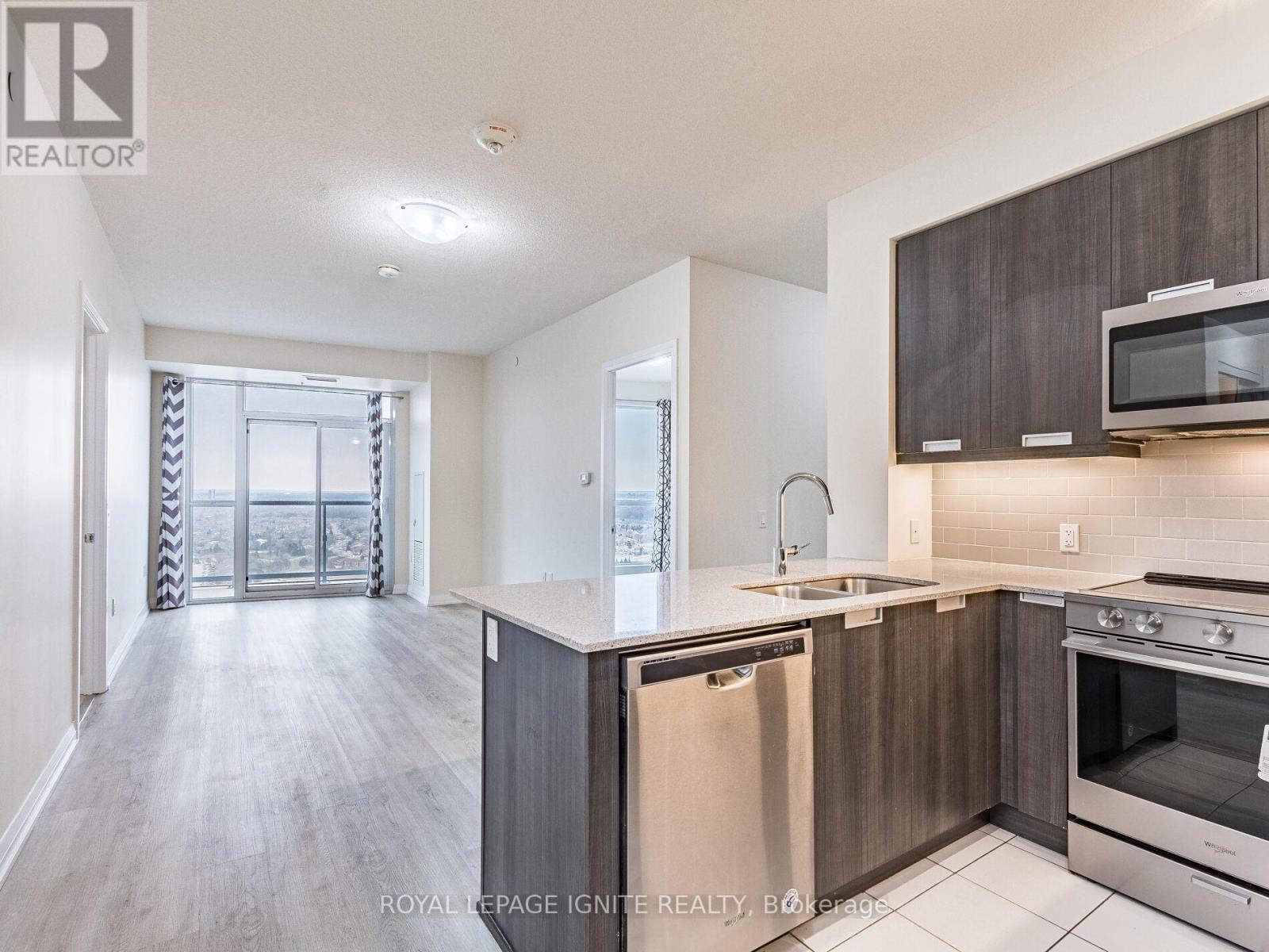 2516 - 35 Watergarden Drive, Mississauga, Ontario  L5R 0G8 - Photo 9 - W12699656