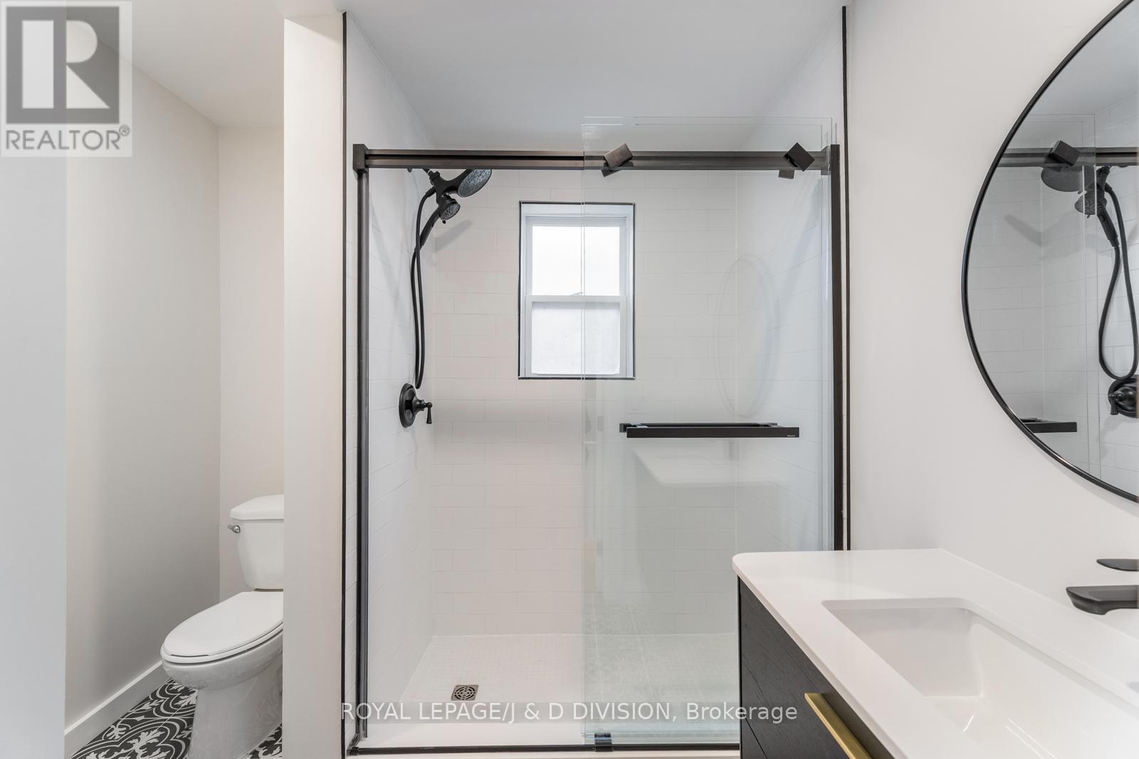 1132a Dovercourt Road, Toronto, Ontario  M6H 2X9 - Photo 19 - W12699720