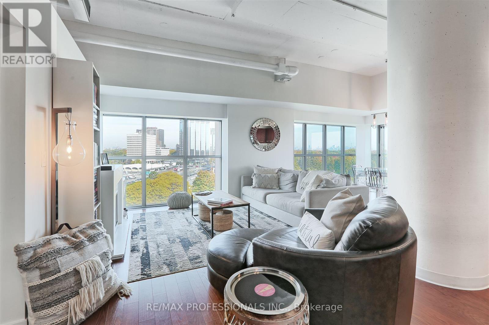 706 - 2 Fieldway Road, Toronto, Ontario  M8Z 0B9 - Photo 10 - W12699730