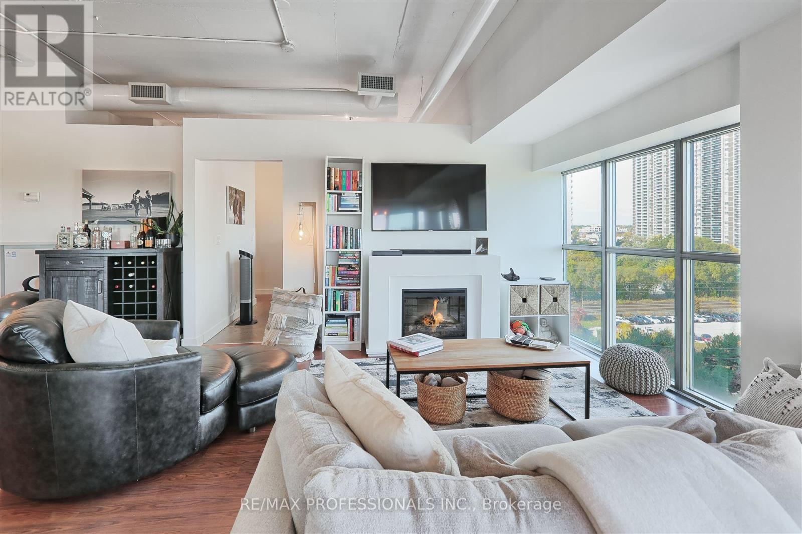 706 - 2 Fieldway Road, Toronto, Ontario  M8Z 0B9 - Photo 12 - W12699730