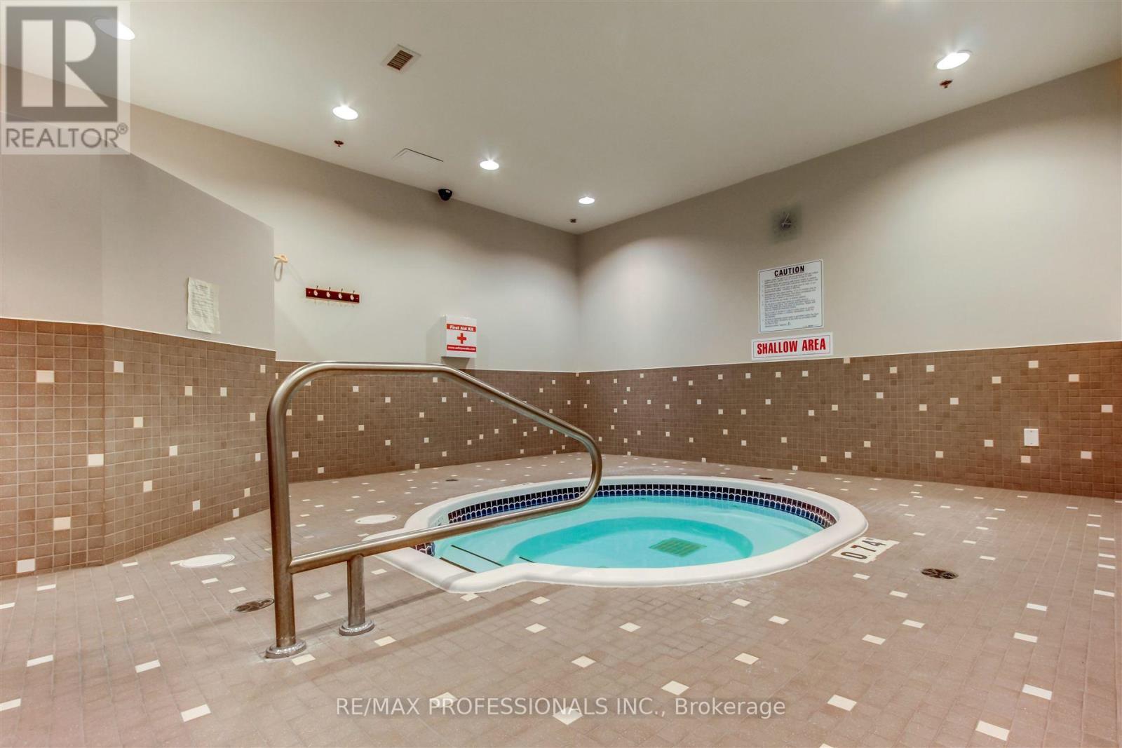 706 - 2 Fieldway Road, Toronto, Ontario  M8Z 0B9 - Photo 32 - W12699730