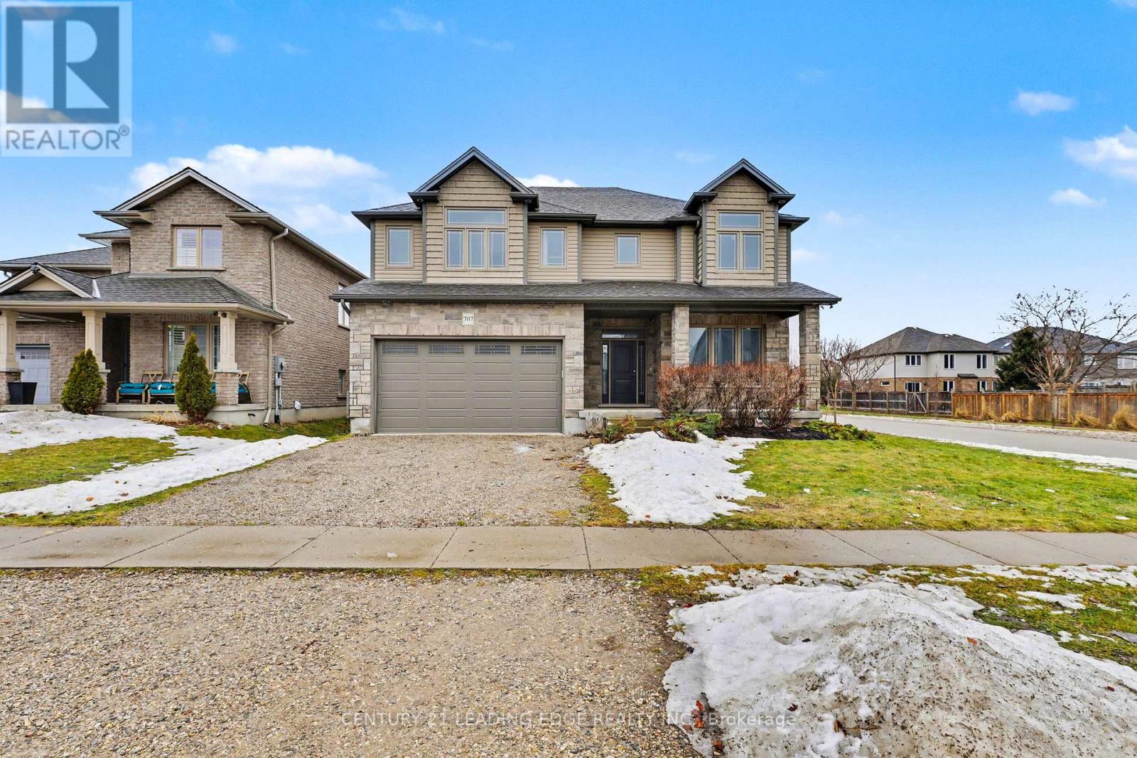 707 Halifax Road, Woodstock, Ontario  N4T 0C5 - Photo 2 - X12699536