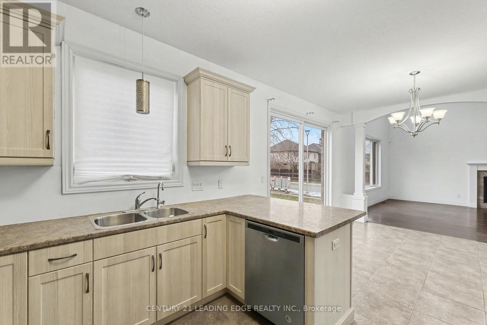 707 Halifax Road, Woodstock, Ontario  N4T 0C5 - Photo 20 - X12699536