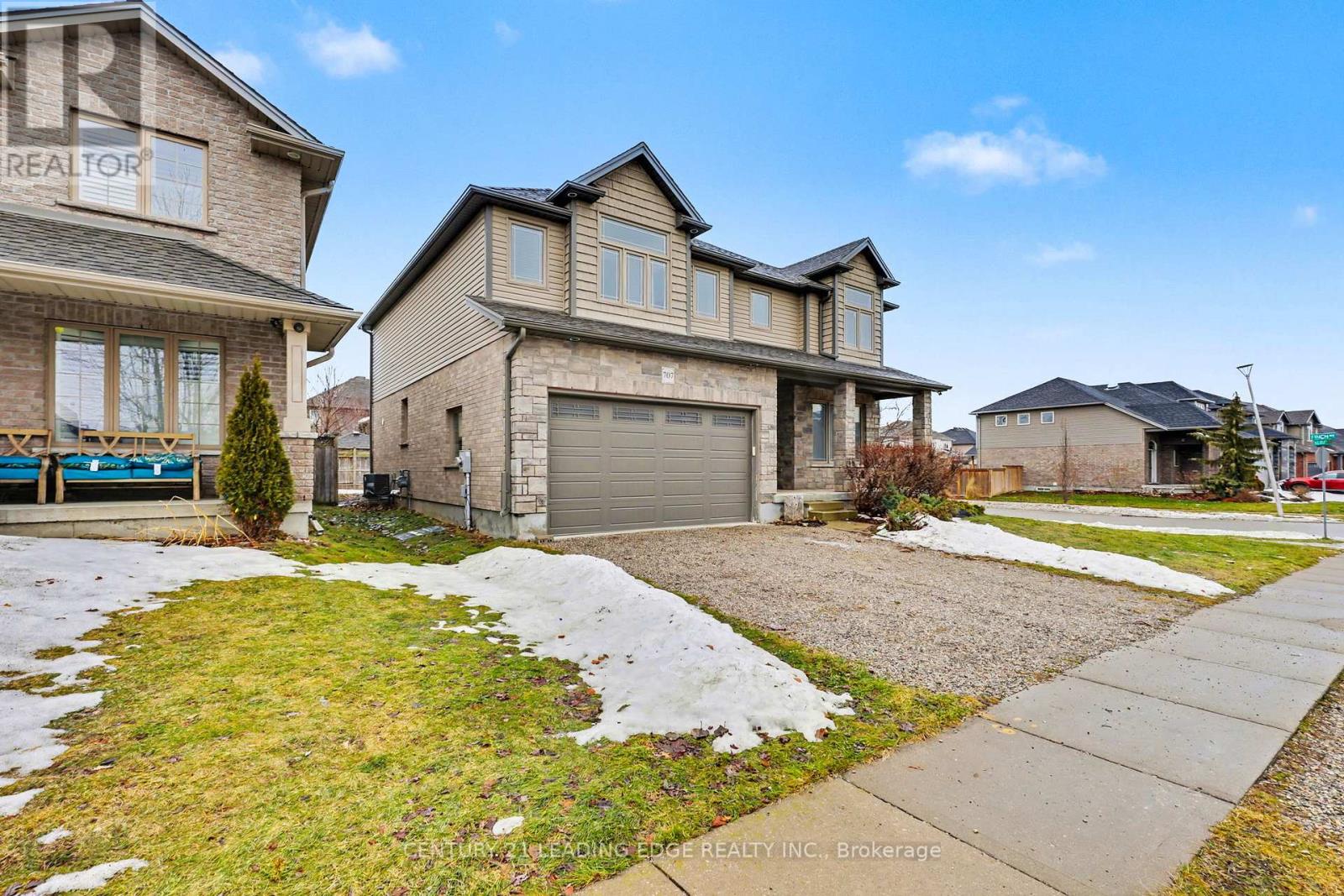 707 Halifax Road, Woodstock, Ontario  N4T 0C5 - Photo 3 - X12699536