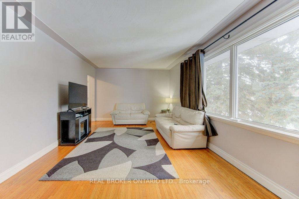 109 Eton Drive, Kitchener, Ontario  N2B 1N1 - Photo 36 - X12699584