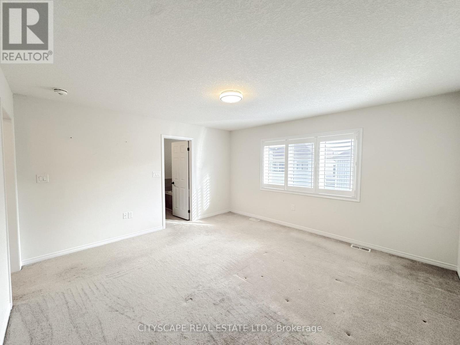 32 Mull Avenue, Haldimand, Ontario  N3W 0B9 - Photo 15 - X12699636