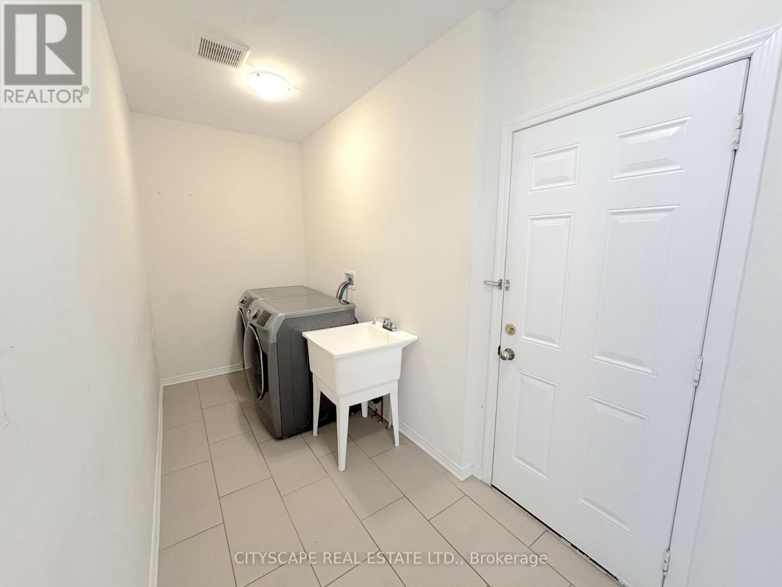 32 Mull Avenue, Haldimand, Ontario  N3W 0B9 - Photo 31 - X12699636