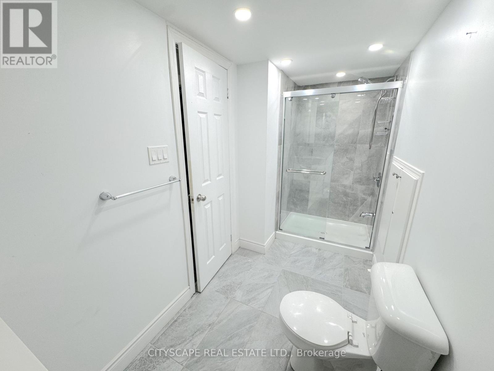 32 Mull Avenue, Haldimand, Ontario  N3W 0B9 - Photo 43 - X12699636