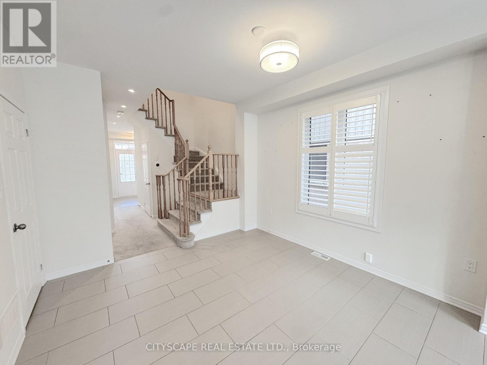 32 Mull Avenue, Haldimand, Ontario  N3W 0B9 - Photo 6 - X12699636