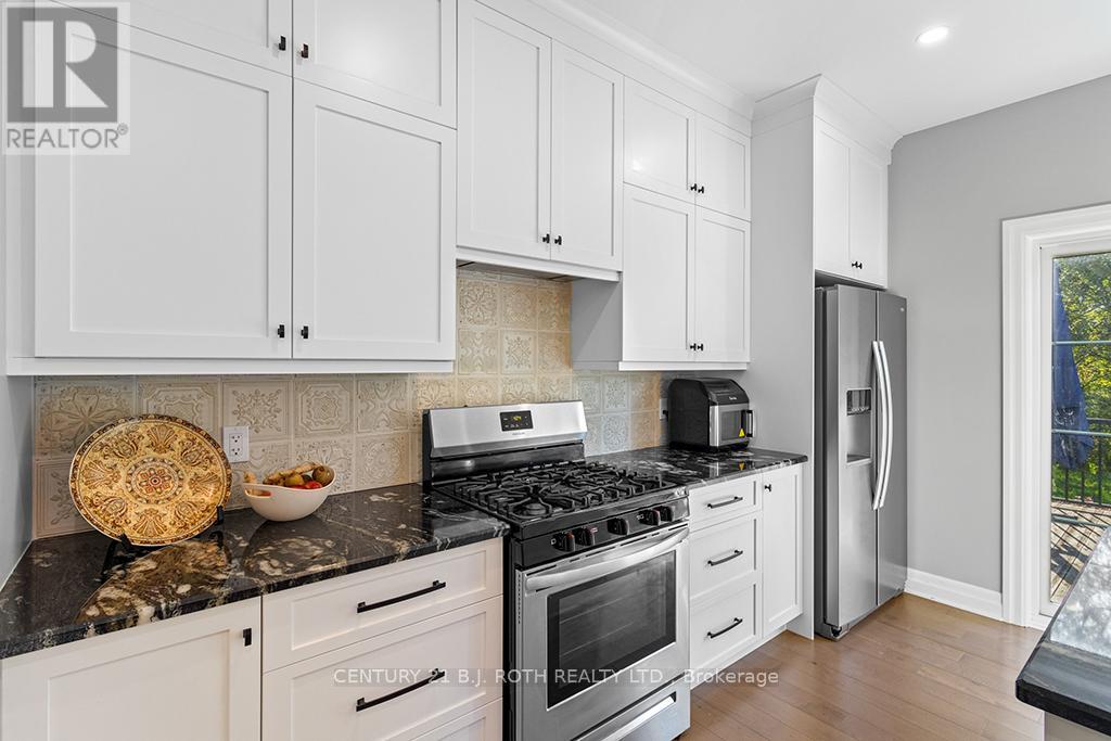 1076 7th Avenue, Hanover, Ontario  N4N 2K1 - Photo 13 - X12699644