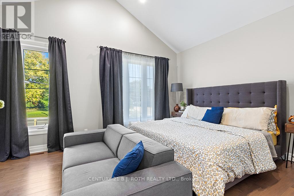 1076 7th Avenue, Hanover, Ontario  N4N 2K1 - Photo 21 - X12699644