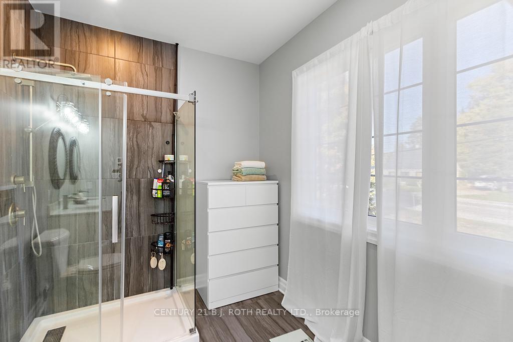 1076 7th Avenue, Hanover, Ontario  N4N 2K1 - Photo 26 - X12699644