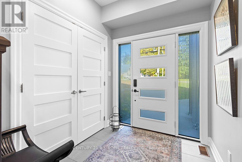 1076 7th Avenue, Hanover, Ontario  N4N 2K1 - Photo 3 - X12699644